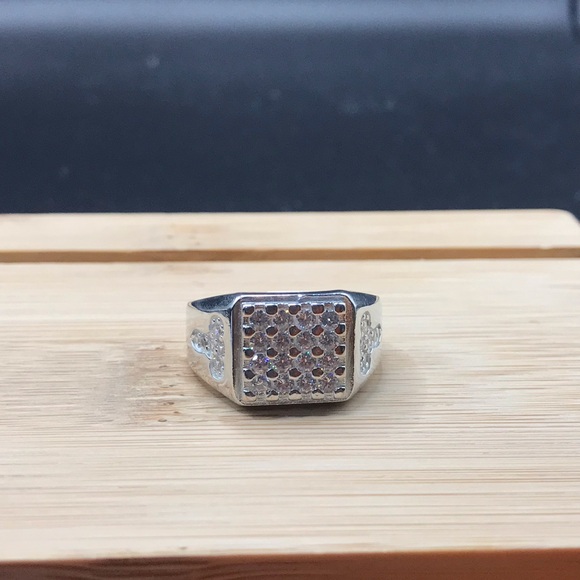925 Sterling Silver CZ Men’s Ring size 9 - Picture 5 of 15